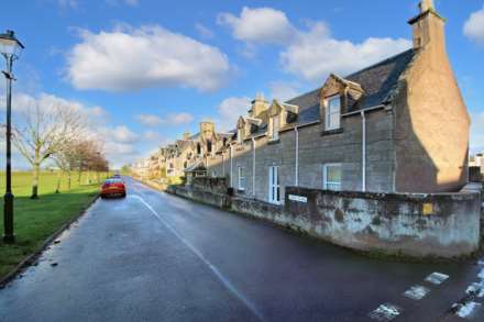 CLOSING DATE SET WED 20 DECEMBER 12PM Links Place, Nairn, Image 3