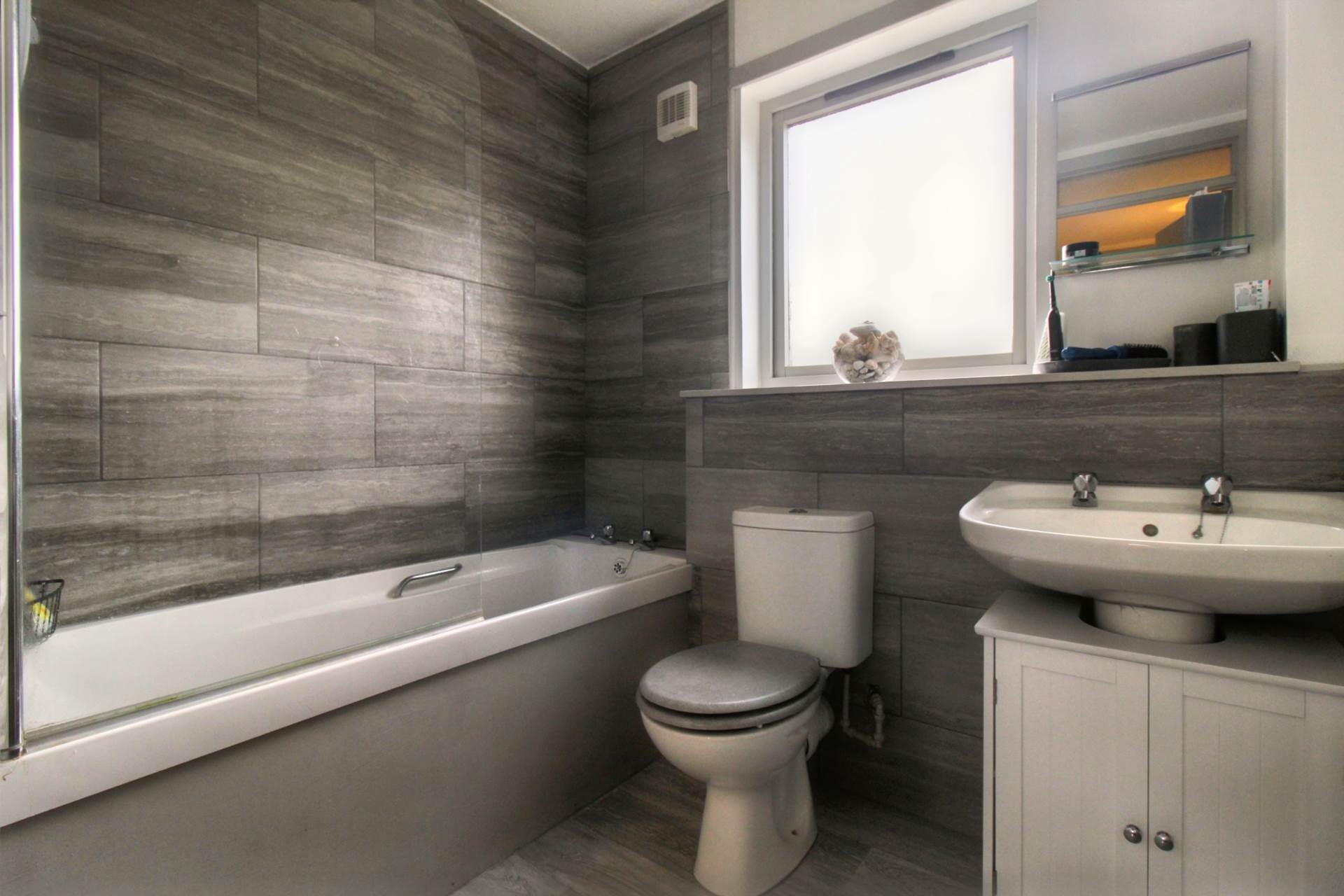 Colin Young Place, Nairn, Image 12