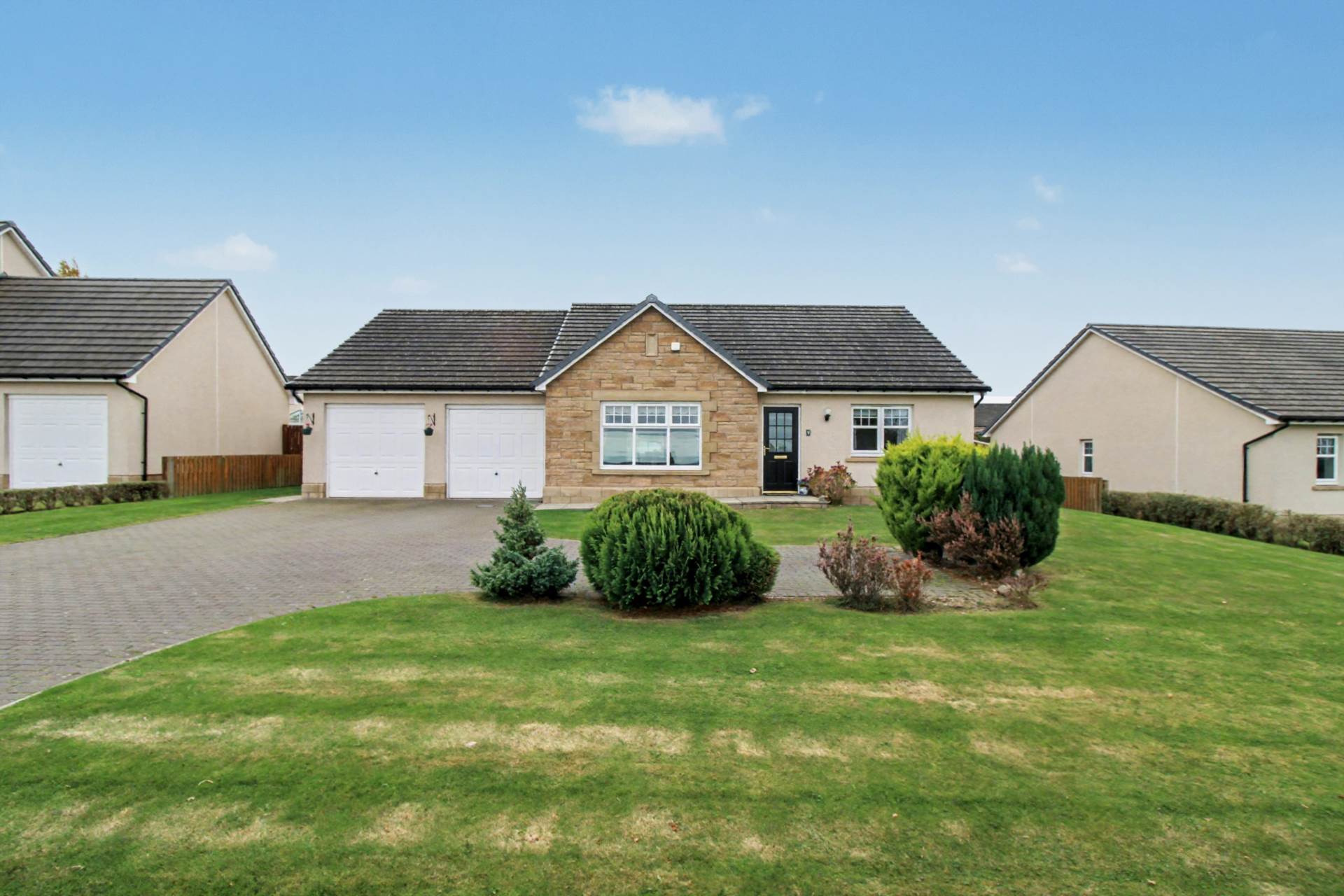 School Brae, Croy, Image 1