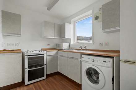 Rait Gardens, Nairn, Image 4