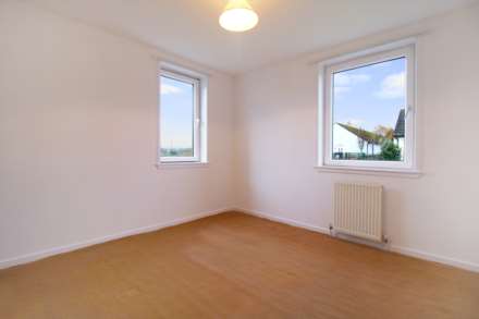 Rait Gardens, Nairn, Image 6