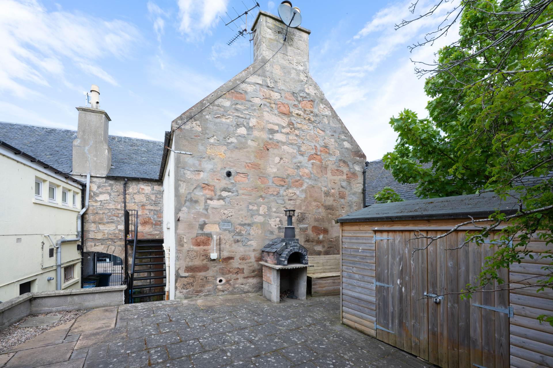High Street, Image 2