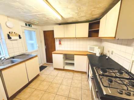 Hughenden Road, High Wycombe, Image 6