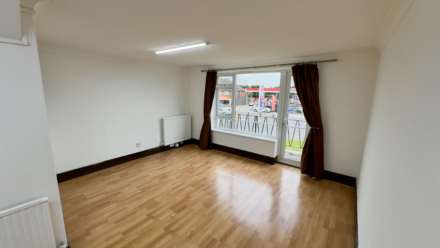 CLIFTON COURT, MARLOW ROAD, HIGH WYCOMBE., Image 3