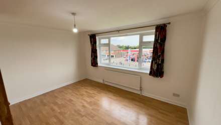 CLIFTON COURT, MARLOW ROAD, HIGH WYCOMBE., Image 4