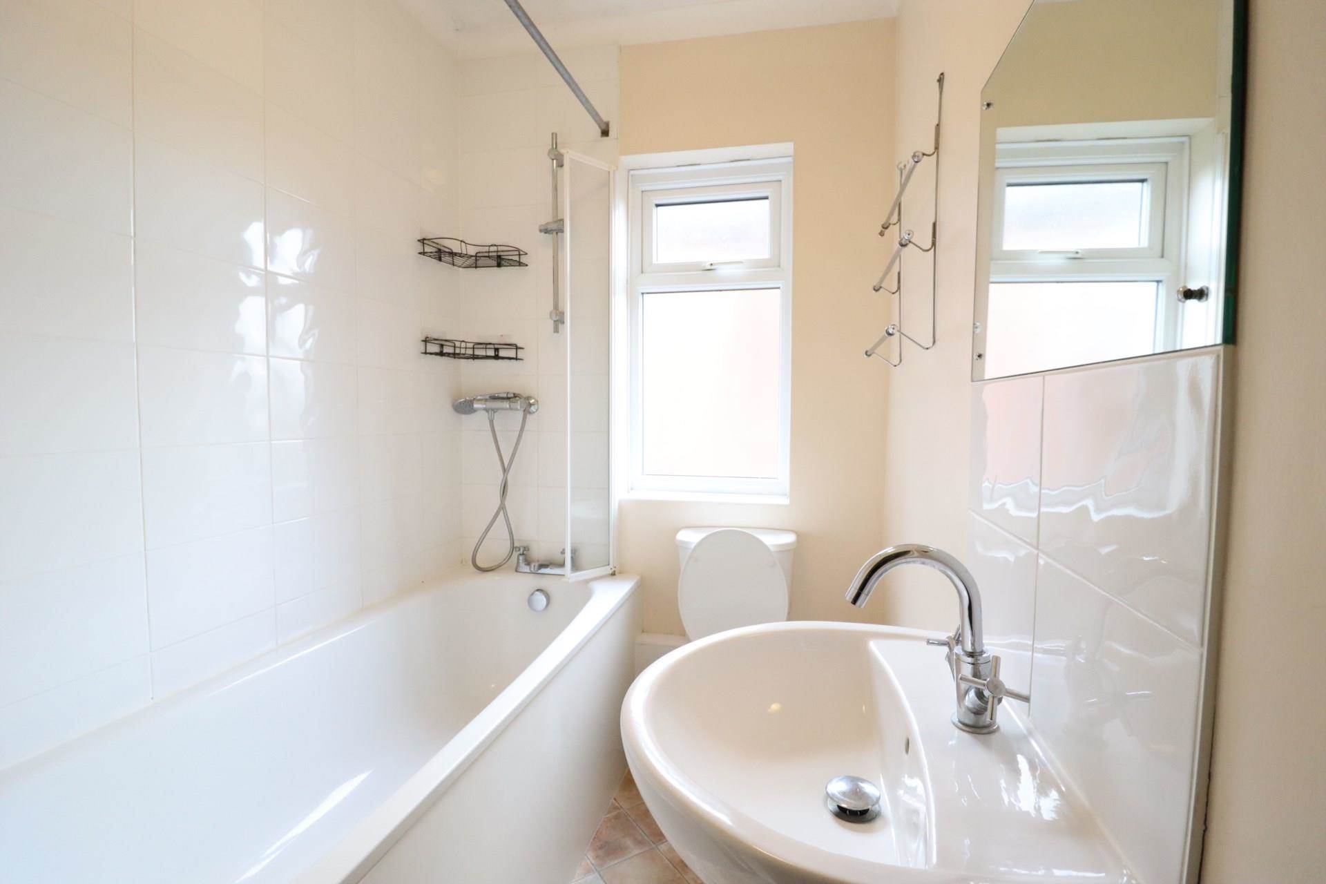 Priory Avenue, High Wycombe, Image 10