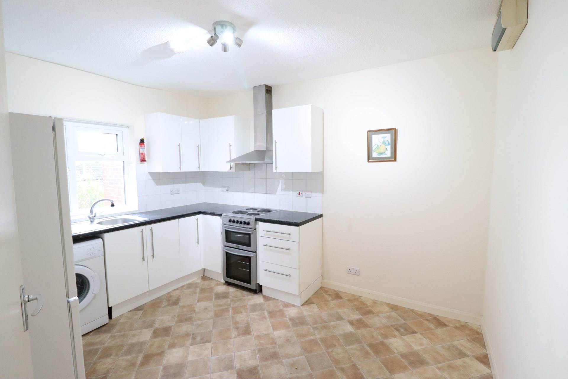 Priory Avenue, High Wycombe, Image 8