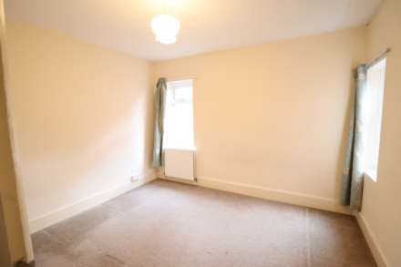 Priory Avenue, High Wycombe, Image 6