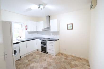 Priory Avenue, High Wycombe, Image 8