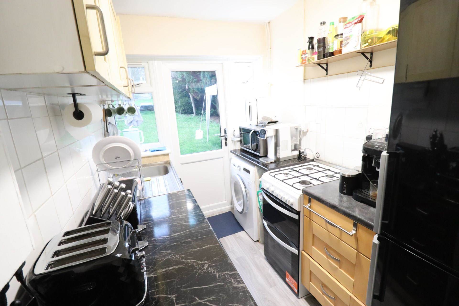 Chairborough Road, High Wycombe. HP12 3HN, Image 2