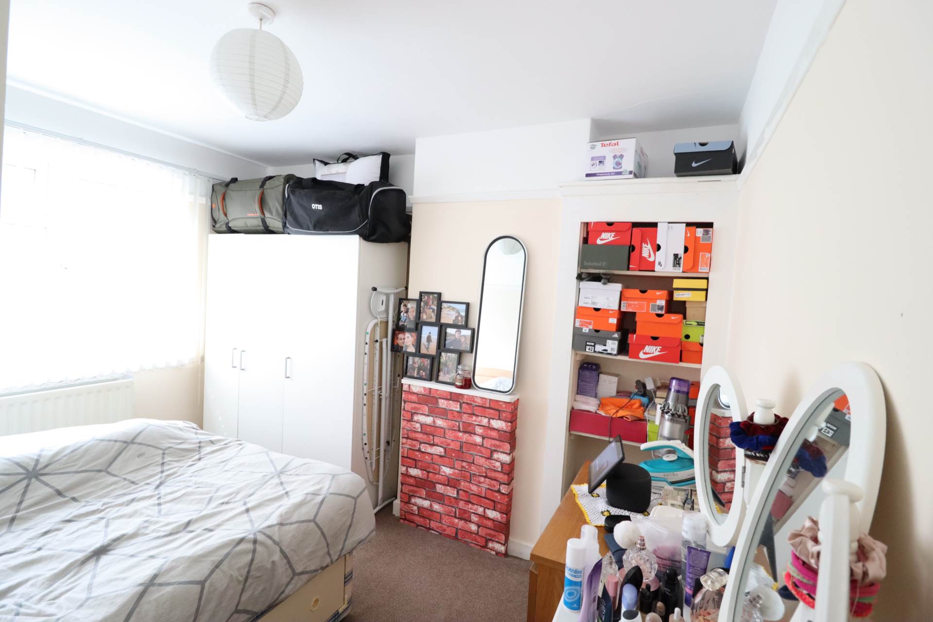 Chairborough Road, High Wycombe. HP12 3HN, Image 7