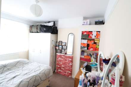 Chairborough Road, High Wycombe. HP12 3HN, Image 7