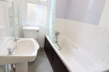 Priory Avenue, High Wycombe, Image 7