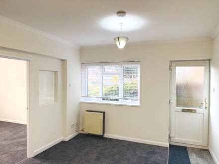 Priory Avenue, High Wycombe, Image 4