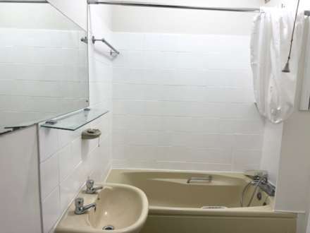 Priory Avenue, High Wycombe, Image 6