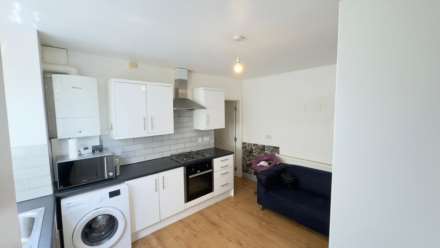 4 Bedroom Semi-Detached, High Wycombe