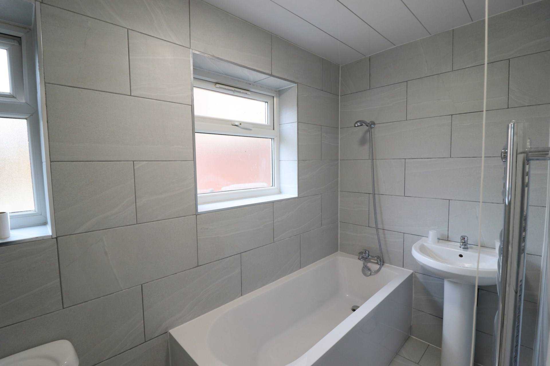 London Road, High Wycombe, Image 4