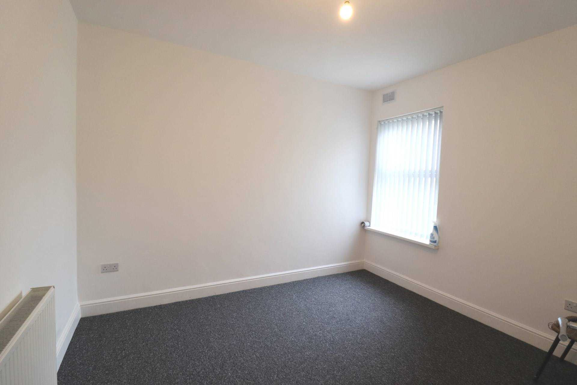 London Road, High Wycombe, Image 8