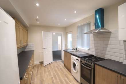 London Road, High Wycombe, Image 2
