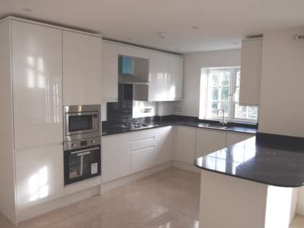 Mentmore, The Greenway, High Wycombe, Image 2