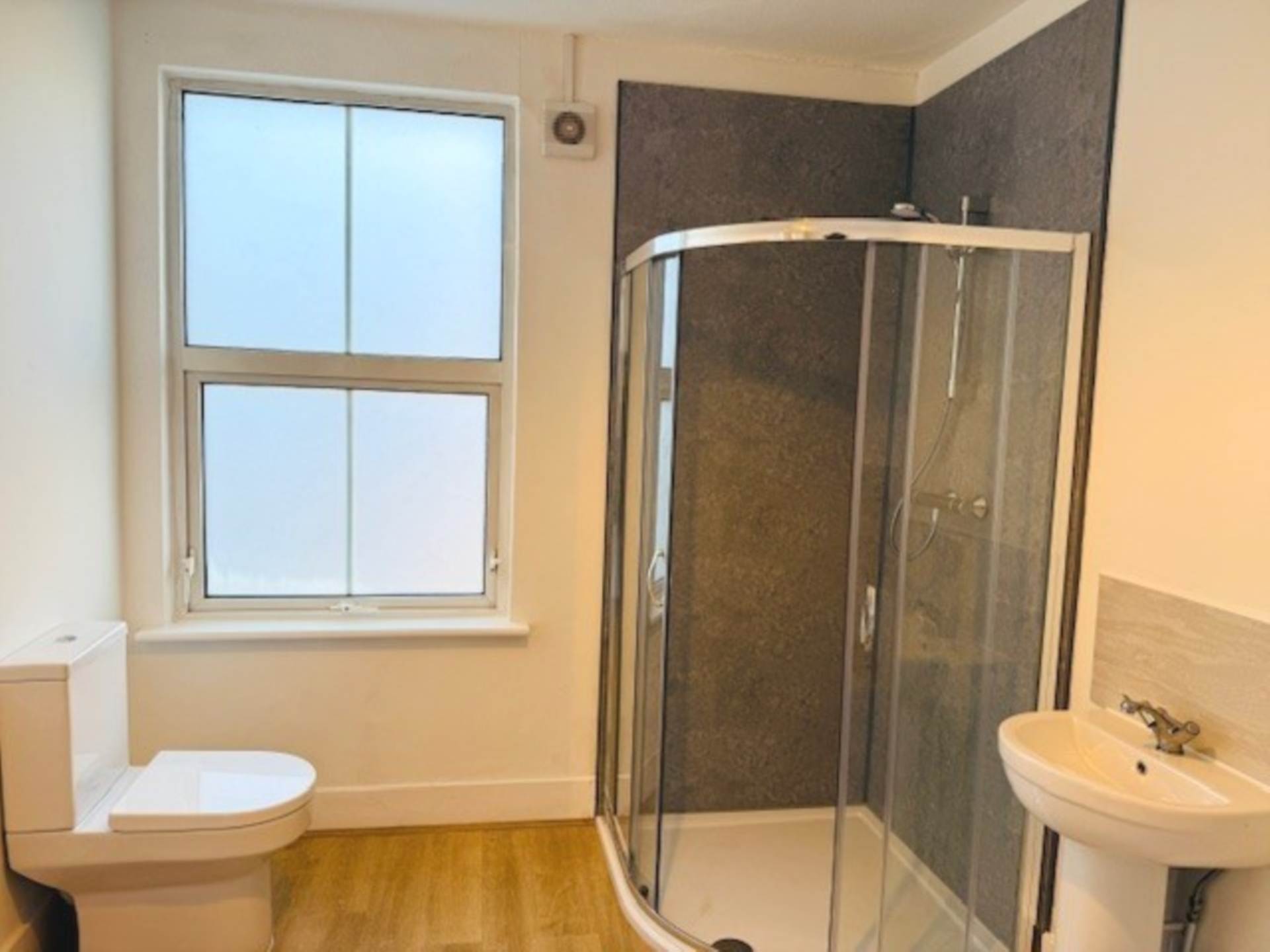 Lindsay Avenue, High Wycombe, Image 11