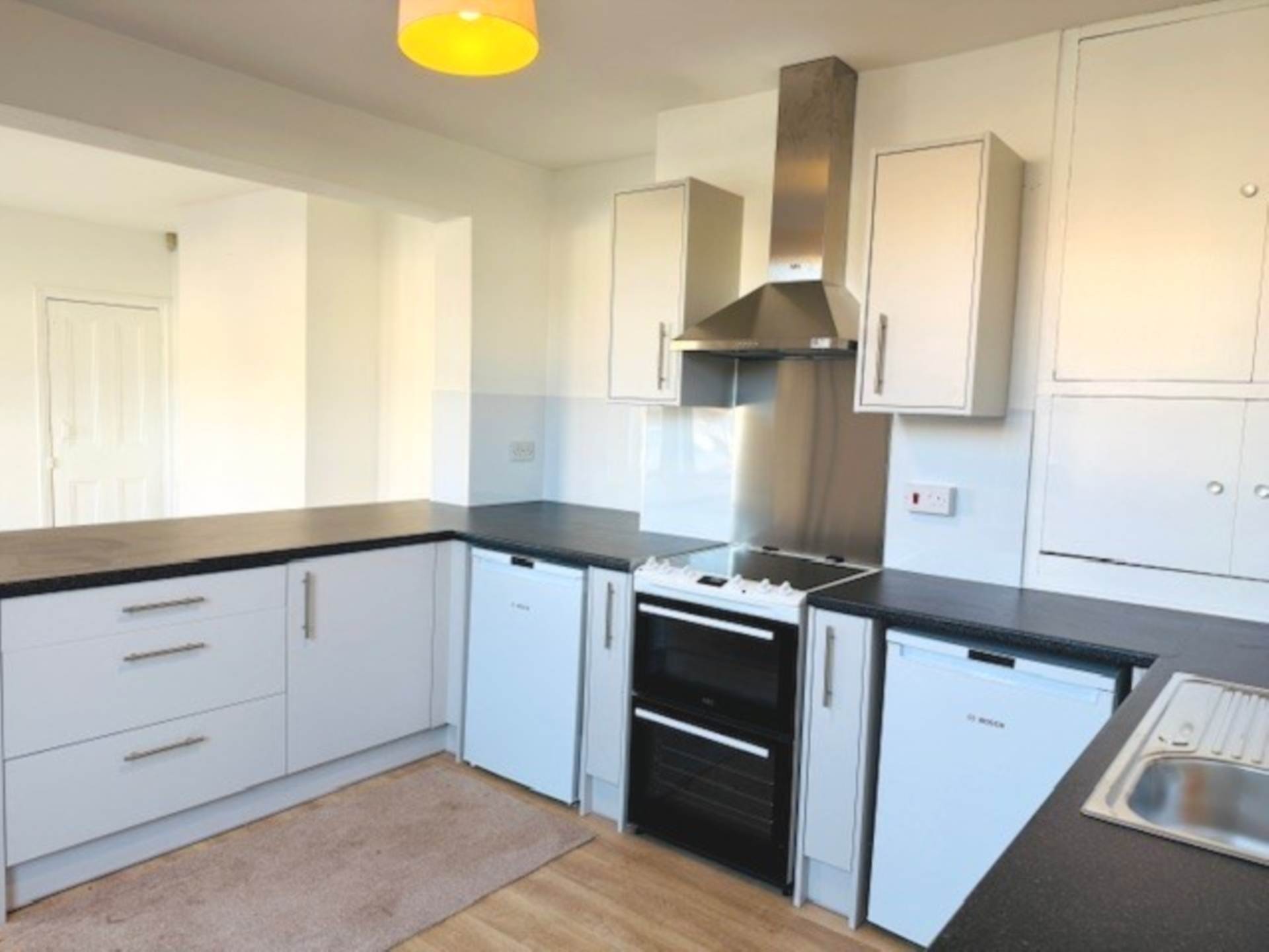 Lindsay Avenue, High Wycombe, Image 2