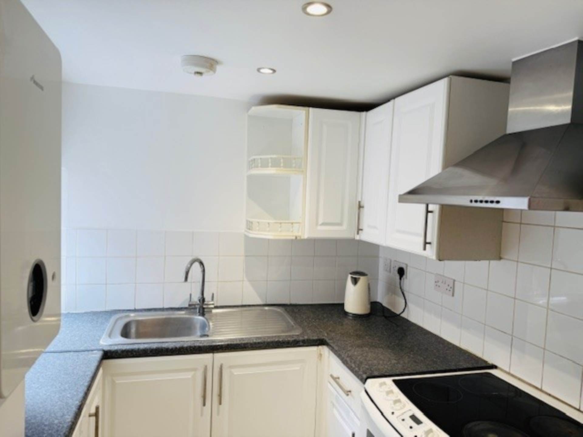 Desborough Road, High Wycombe, Image 2