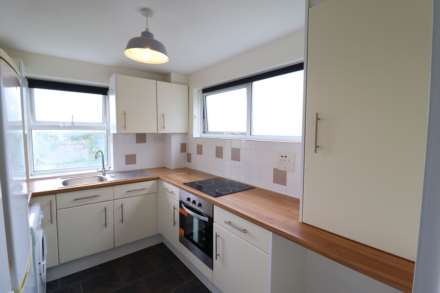 Mitchum Walk, Aylesbury, Image 1
