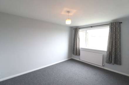 Mitchum Walk, Aylesbury, Image 8