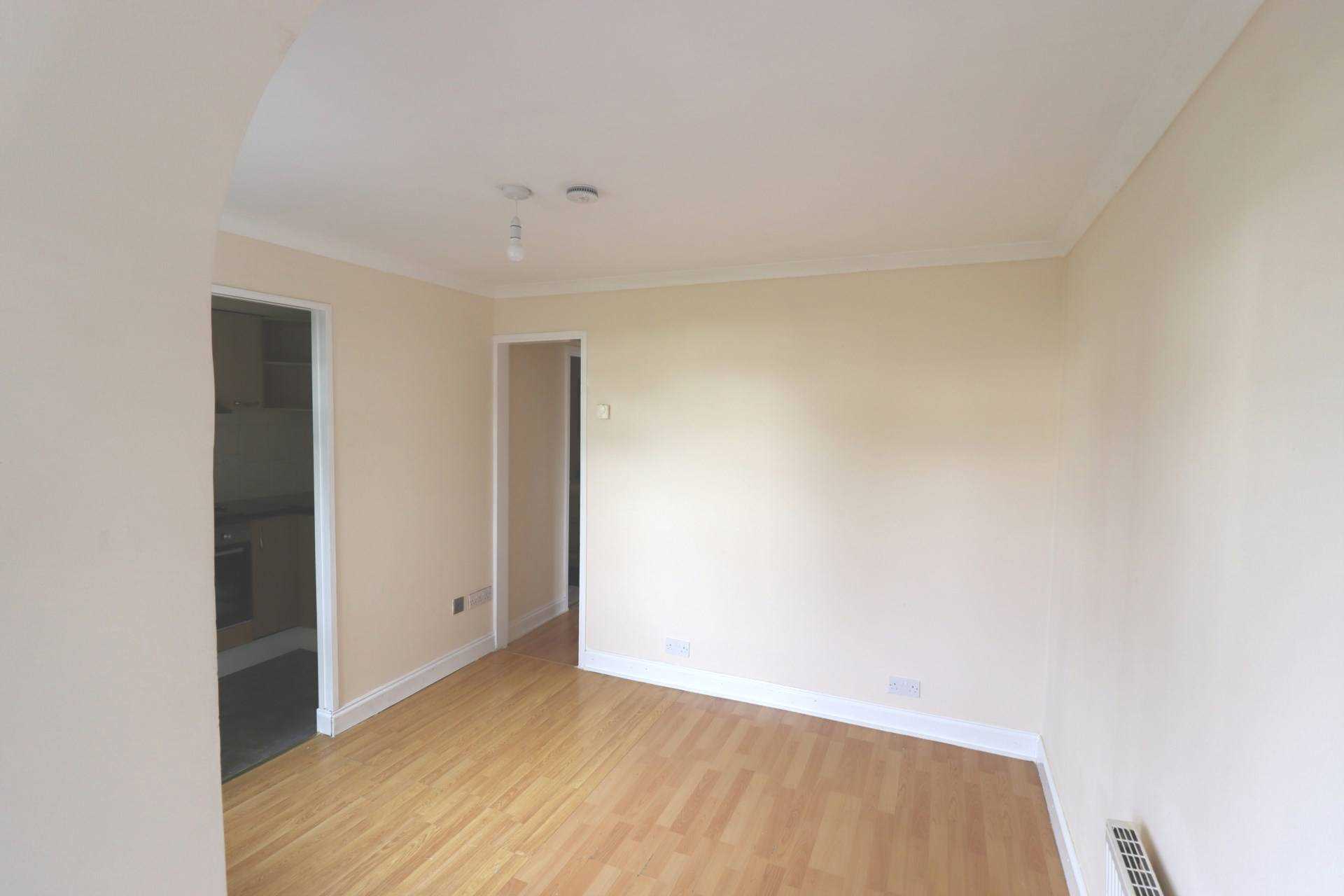 Dashwood Avenue, High Wycombe, Image 3