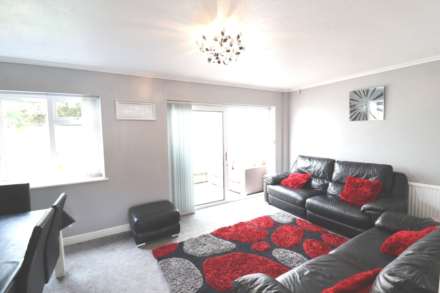 Nelson Close, High Wycombe, Image 2