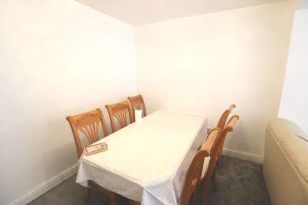 Chairborough Road, High Wycombe, Image 3