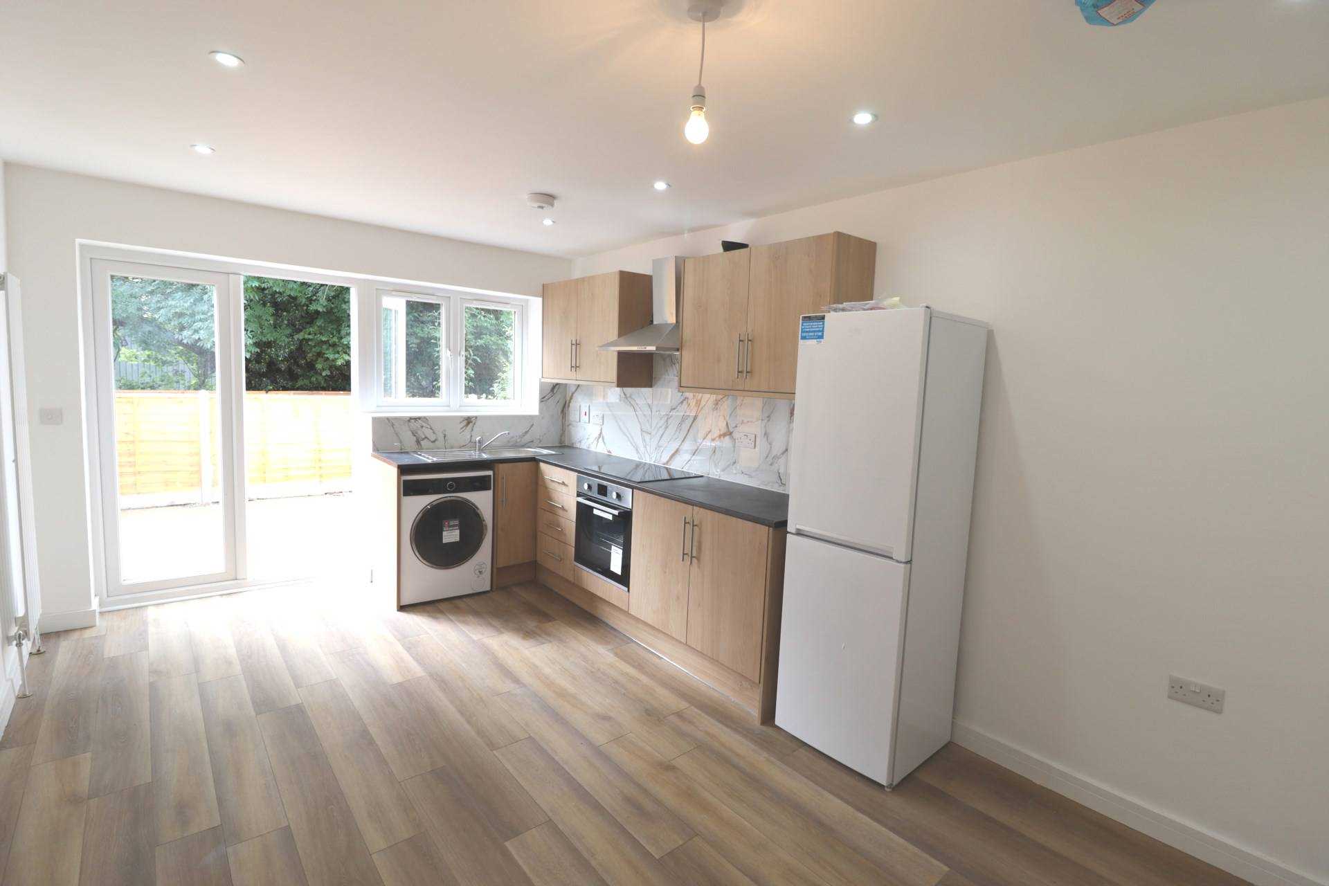 West Wycombe Road, High Wycombe, Image 1