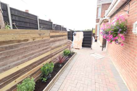 Roberts Road, High Wycombe, Image 8