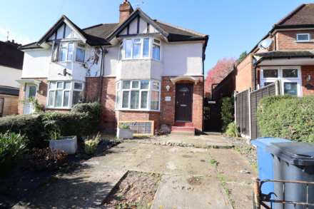 3 Bedroom Semi-Detached, Bowerdean Road, High Wycombe