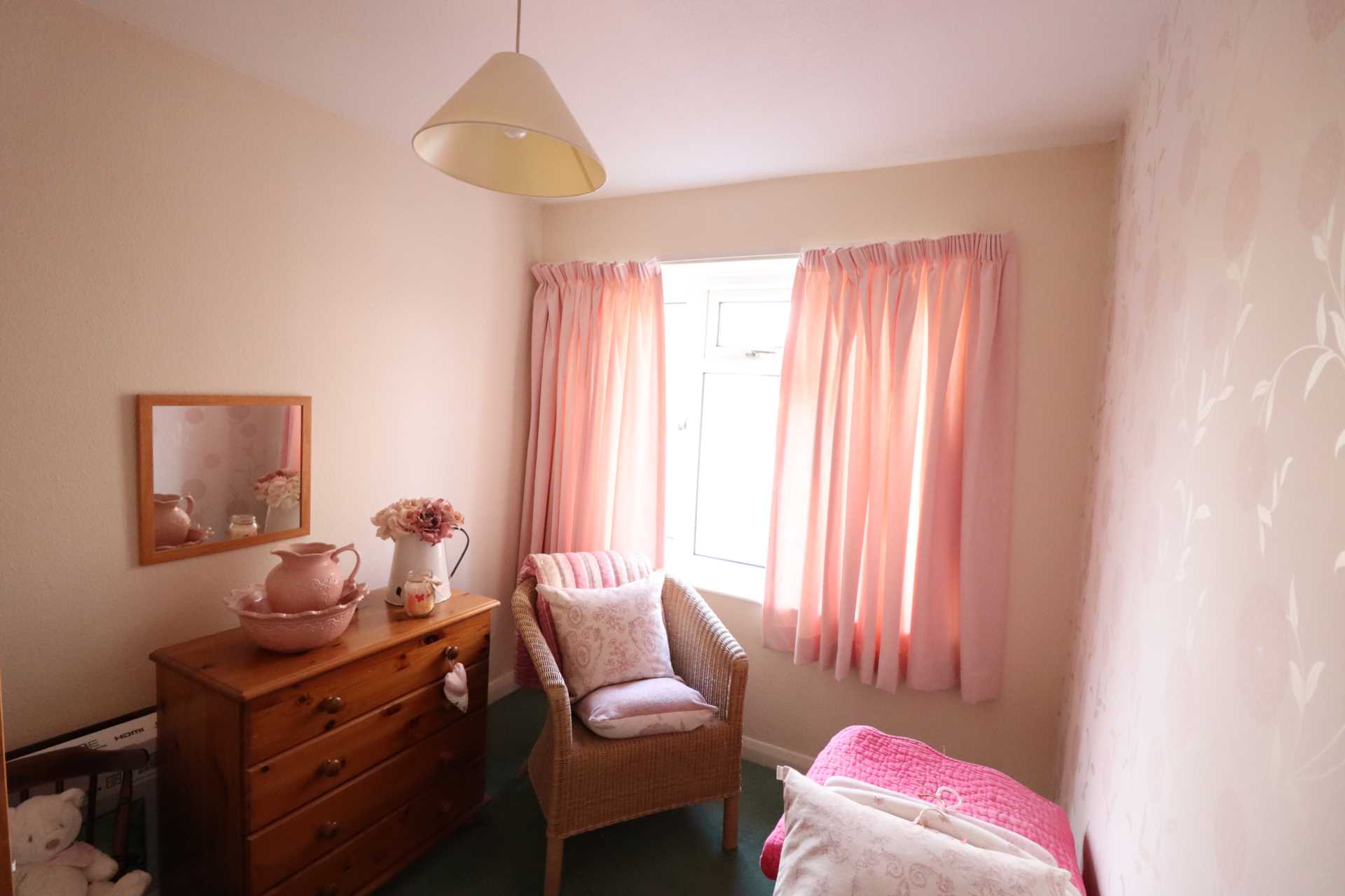 Deeds Grove, High Wycombe, Image 9