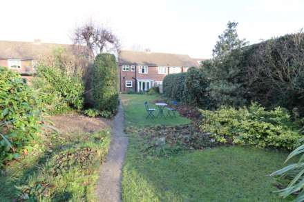 Deeds Grove, High Wycombe, Image 12