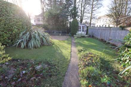 Deeds Grove, High Wycombe, Image 13