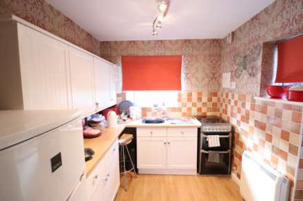 Deeds Grove, High Wycombe, Image 6