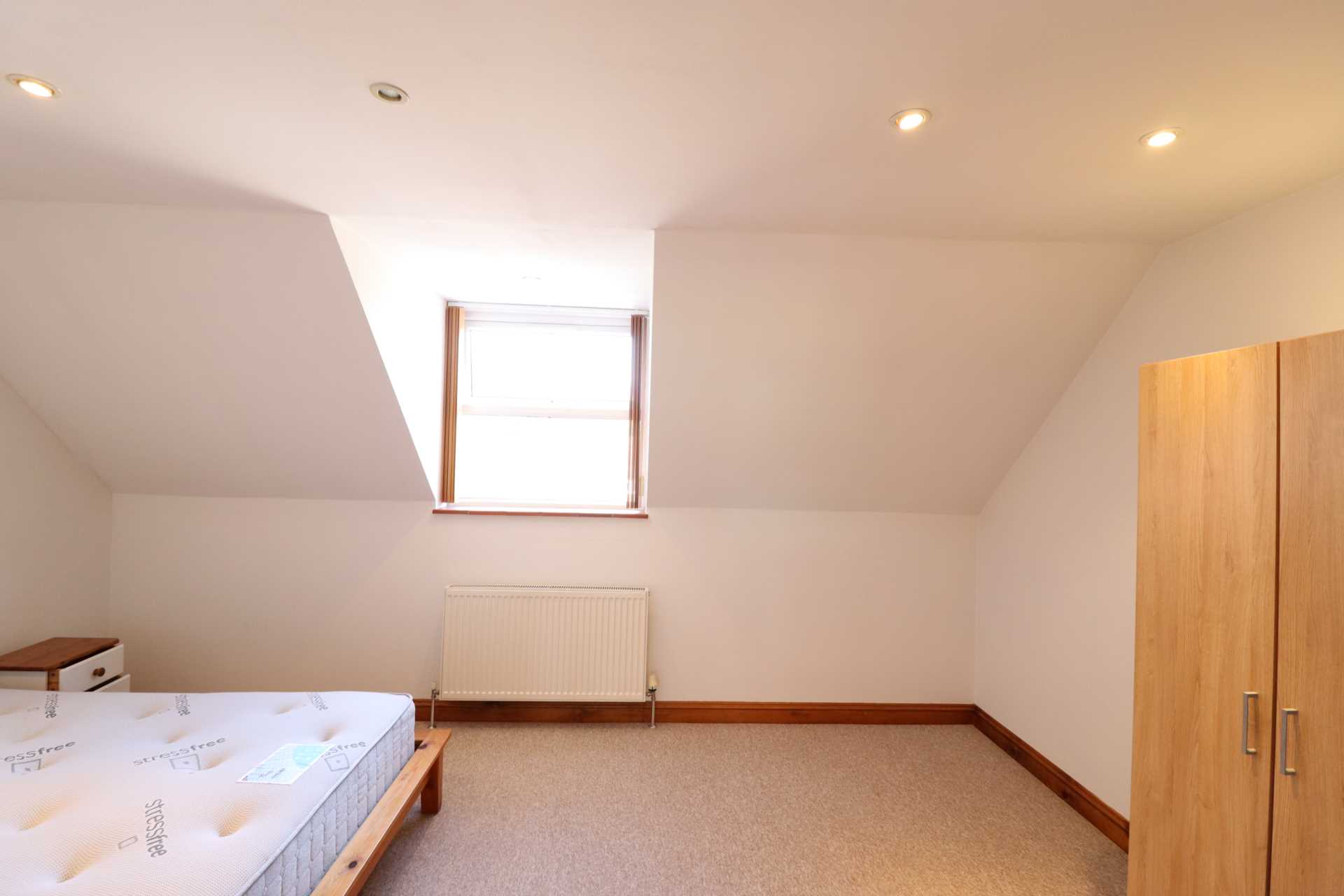 Desborough Avenue, High Wycombe, Image 4