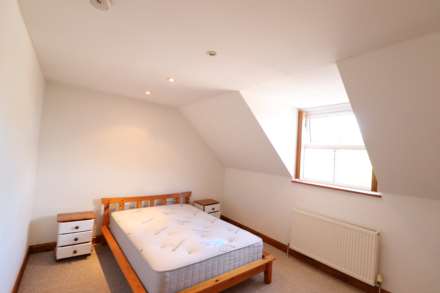 Desborough Avenue, High Wycombe, Image 3