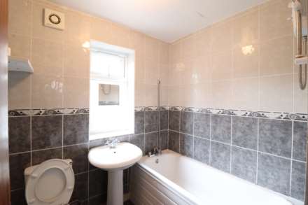 Chairborough Road,, Image 4