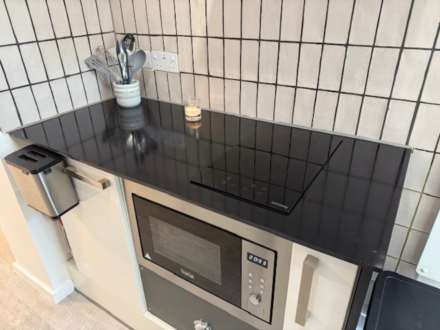 POPPY COTTAGE, Image 2