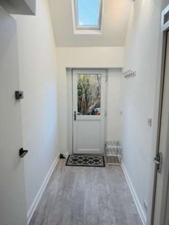 POPPY COTTAGE, Image 5