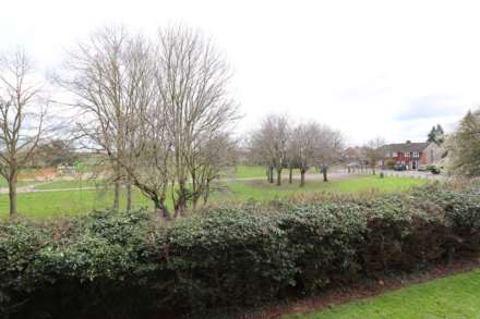 Hawkes Close, Slough, Image 9