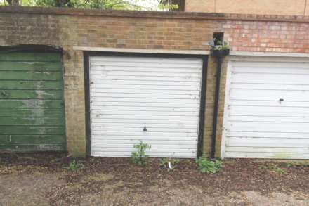 Cedar Court, High Wycombe, Image 7