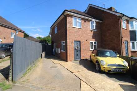 Property For Sale Roman Way, Bourne End