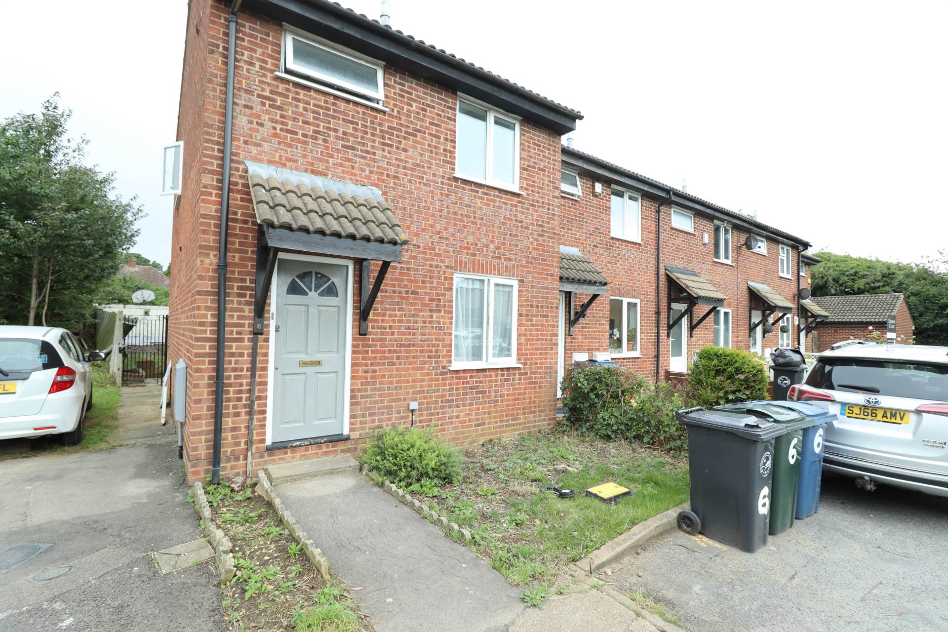 Redhouse Close, High Wycombe, Image 1
