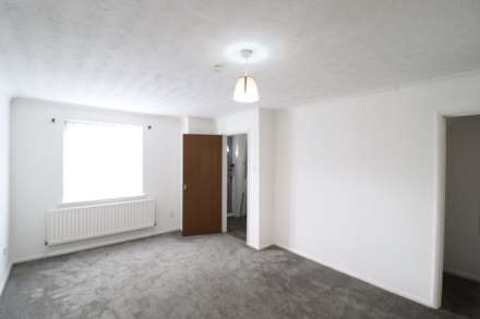 Redhouse Close, High Wycombe, Image 3