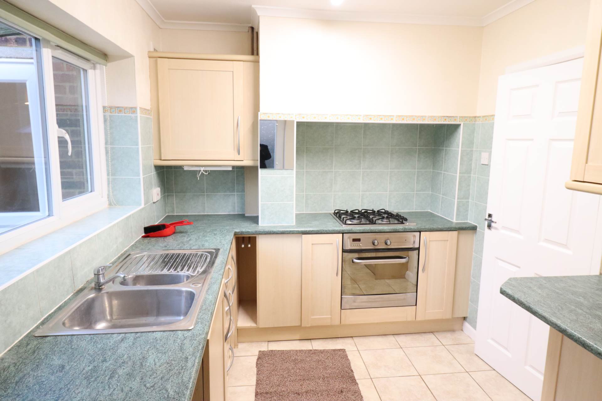 Deeds Grove, High Wycombe, Image 2